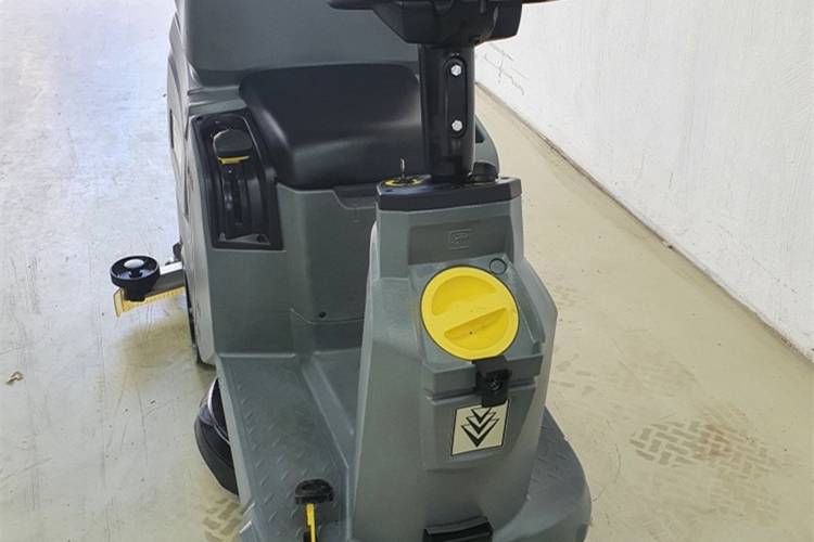 bd5070r卡赫驾驶式洗地机维修物业车库保洁洗地吸干机不下水