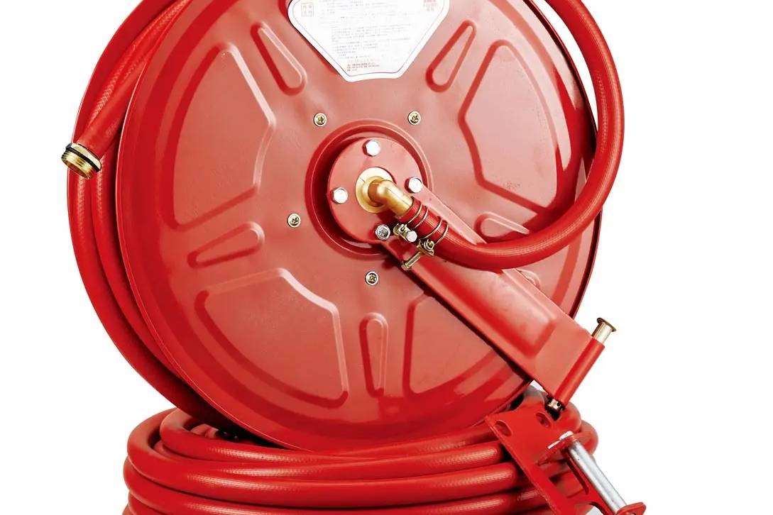 别扯了,苹果只会降价,不会涨价科技plus·小米12s u对比传统相机