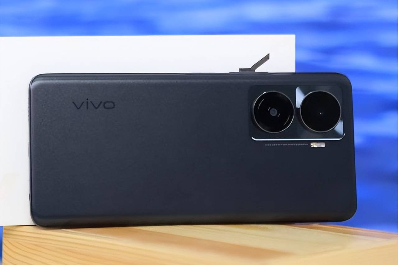 小飞哥唠三农·今天 12:11玫瑰星河配色荣耀x40i登场