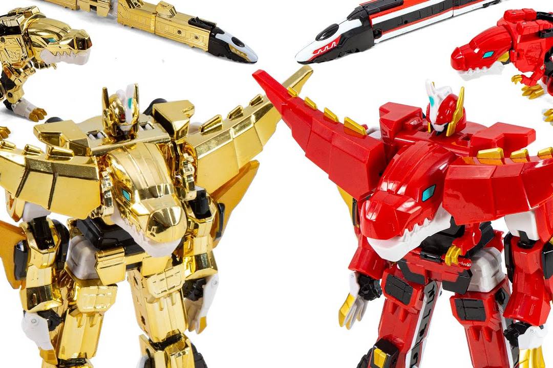 哇,两个种颜色的变形火车恐龙机甲战士,黄金霸王龙合体吧!