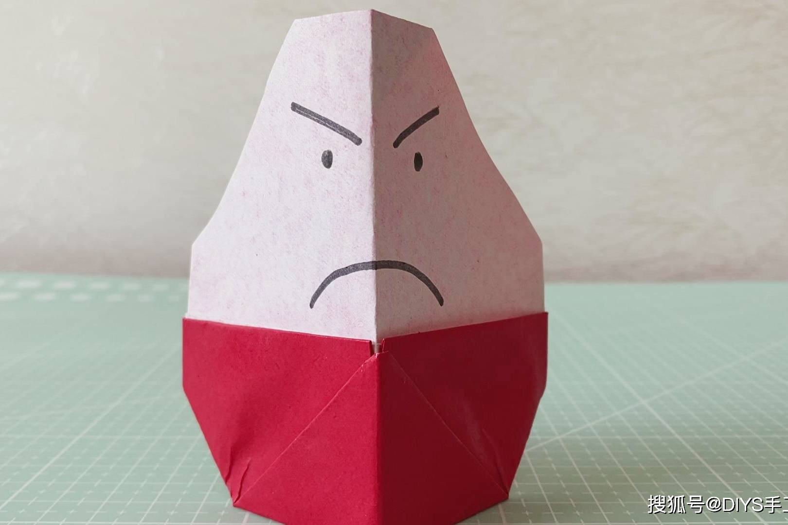 手工折纸一个简单又好玩的不倒翁