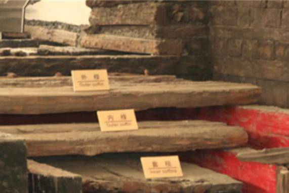 “时期”黄肠题凑：古代最高礼仪的墓葬制度，帝王陵墓中的重要组成部分