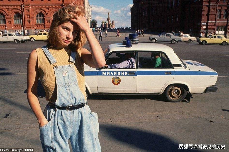 “莫斯科”美国摄影师拍摄的倒台前的苏联种种迹象已经说明了一切