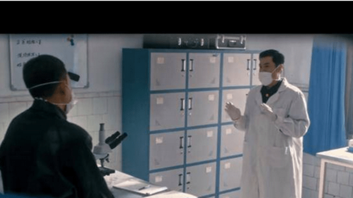 电视剧《他是谁》中的法医会是割喉案真凶吗？