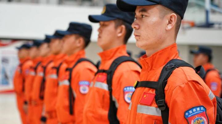 北京消防50人驰援土耳其地震灾区，你怎么看？