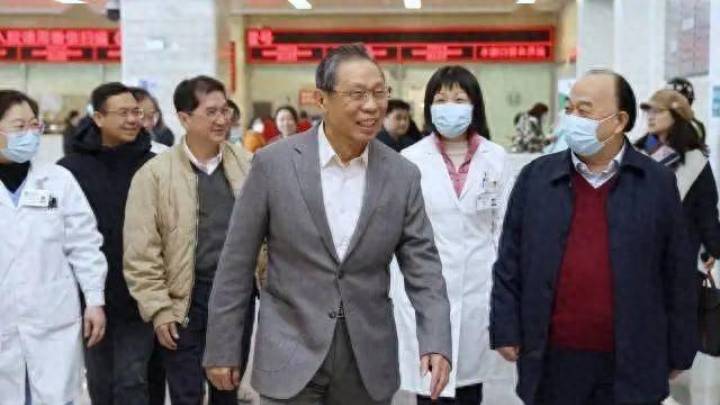 钟南山说不主张长期佩戴口罩，你认同吗？