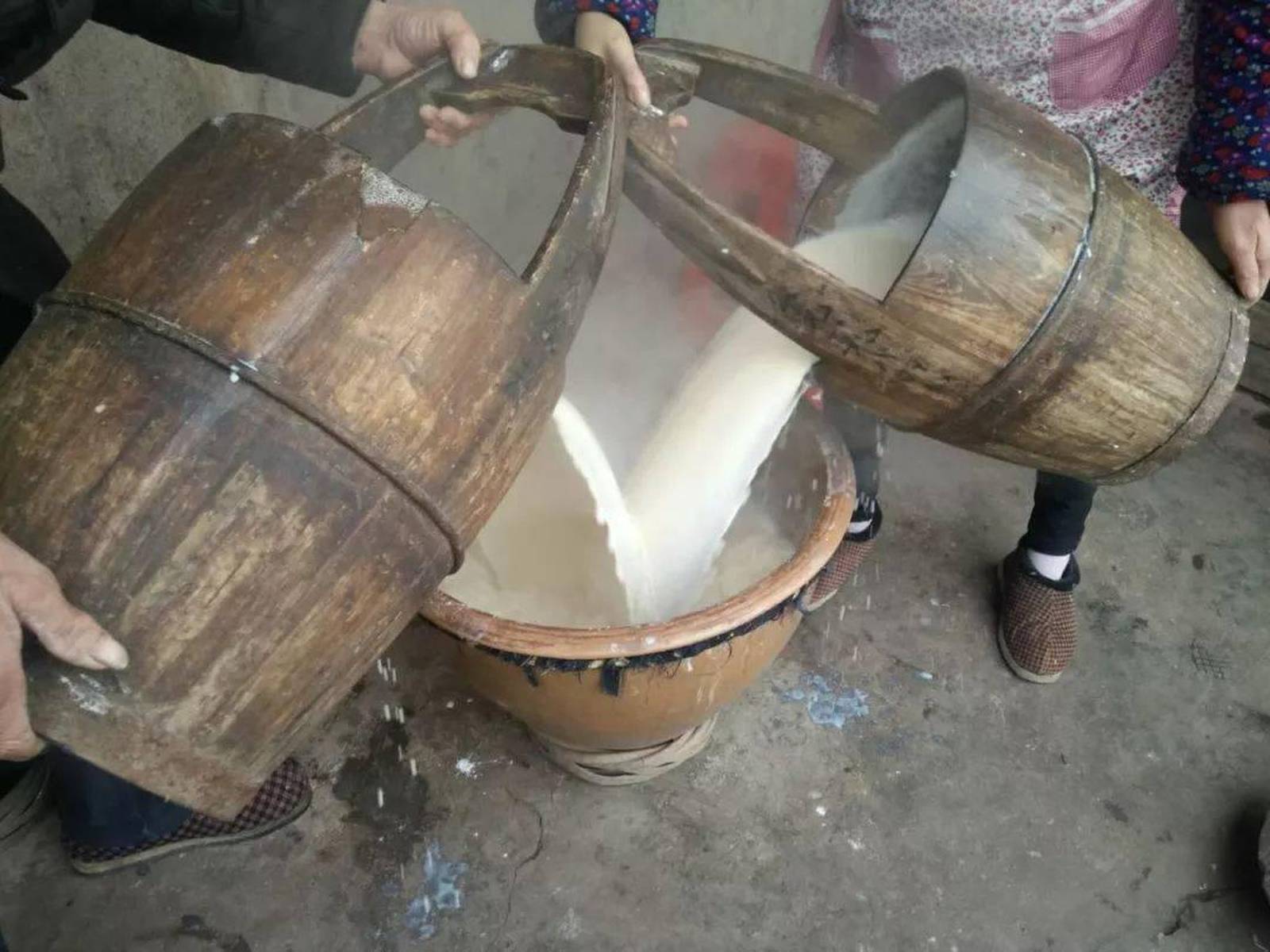 打豆腐，是温塘人对过年最起码的尊重！