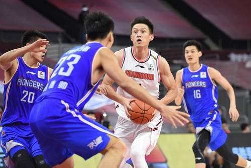 特里尔角斗士 vs 普罗米修斯