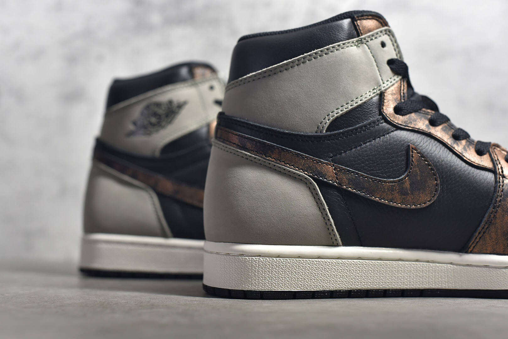 古铜变色龙乔丹 air jordan 1 high light army 做旧运动鞋