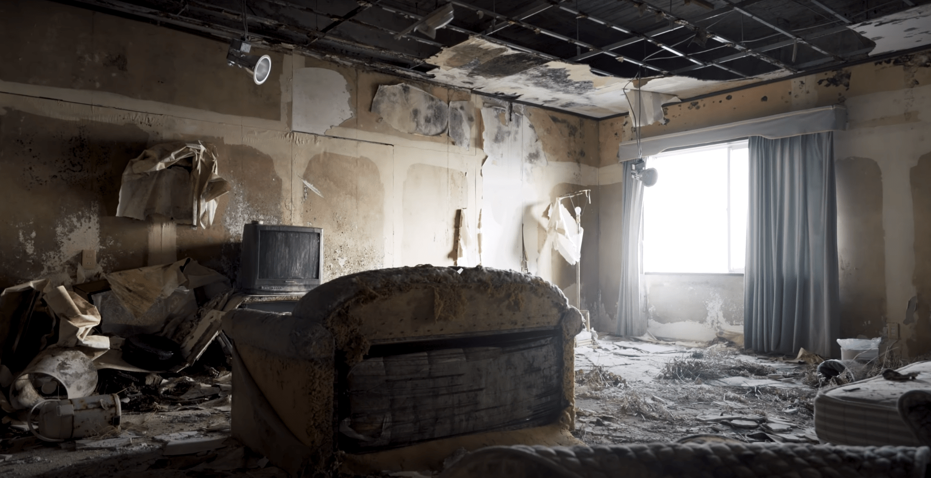 日本荒岛空城因崇洋游客流失昔日最豪华的酒店不得不废弃