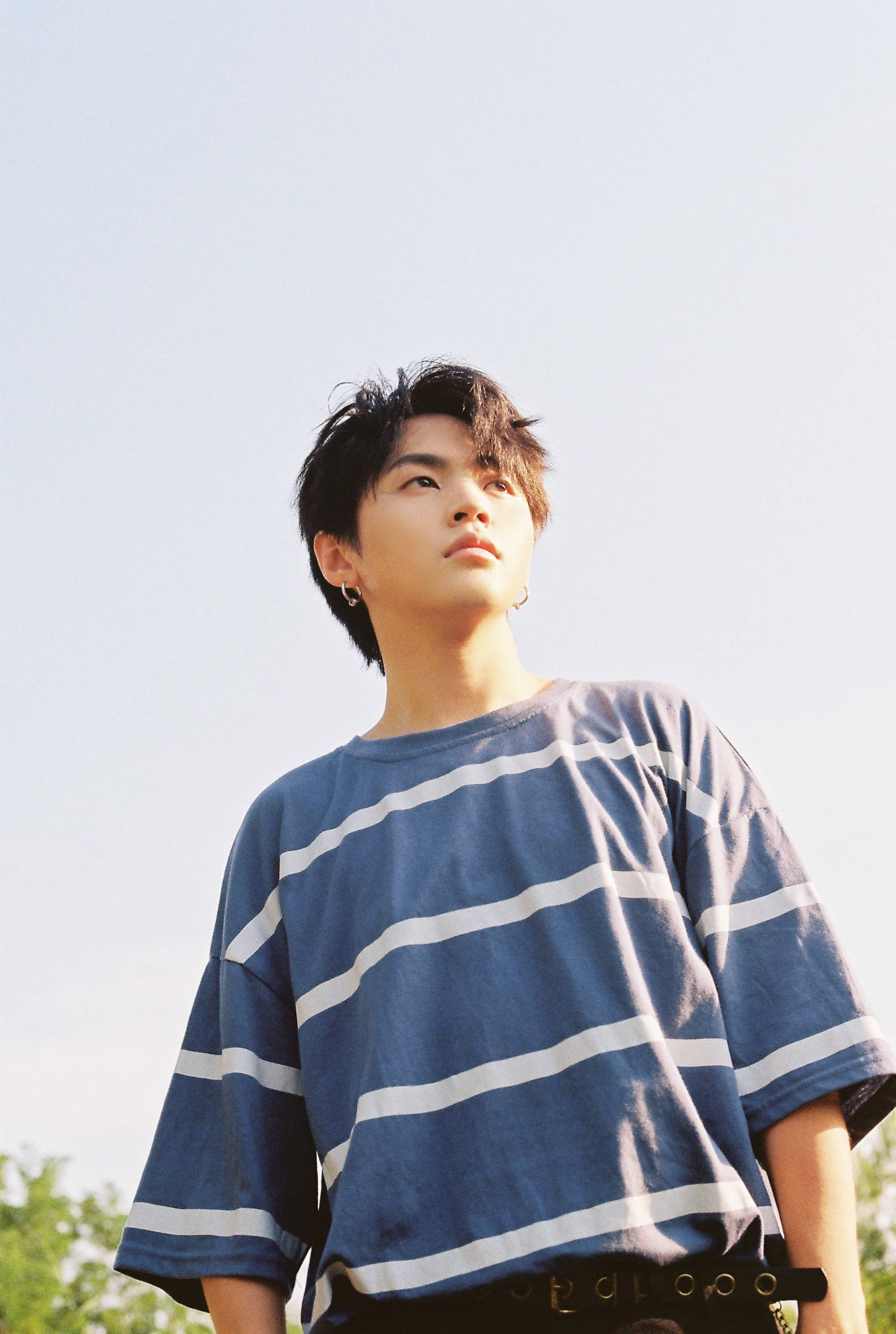 班玛加日系写真释出盐系少年静待花开