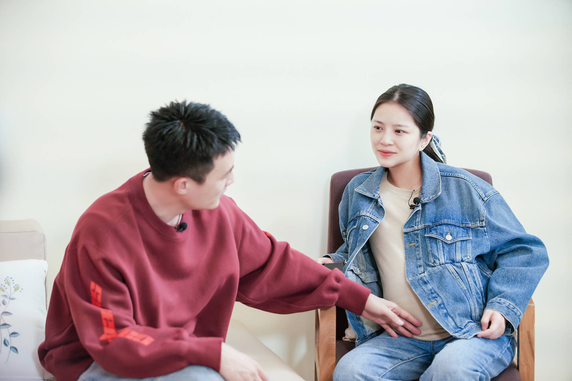 《婆婆和妈妈2》杜淳体验十级分娩阵痛 疼出"痛苦面具"安慰王灿别害怕