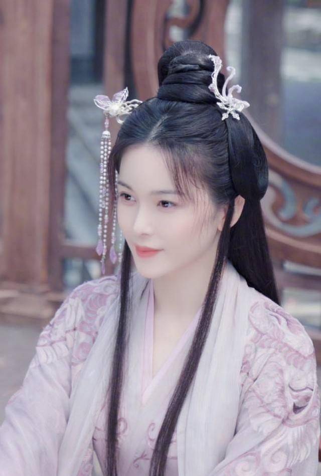 最近很火的大女主 3409671e37874b019375da7e80704410.jpeg
