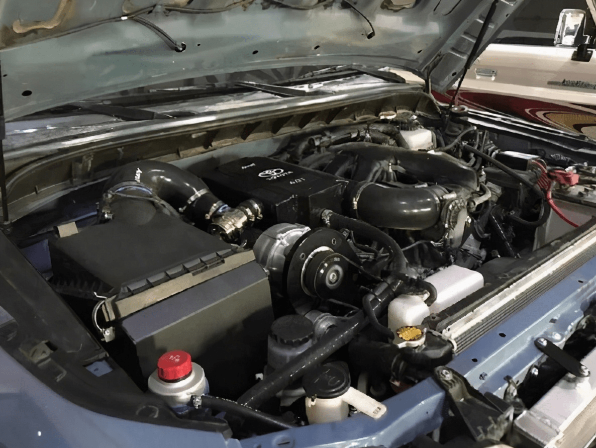 fj酷路泽4.0加装hks机增套件,动力匹敌5.7!