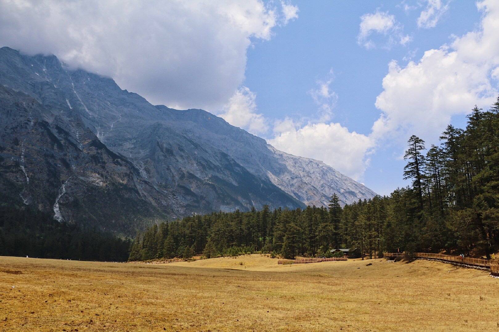 雲南旅遊|令人嚮往的玉龍雪山_甘海子