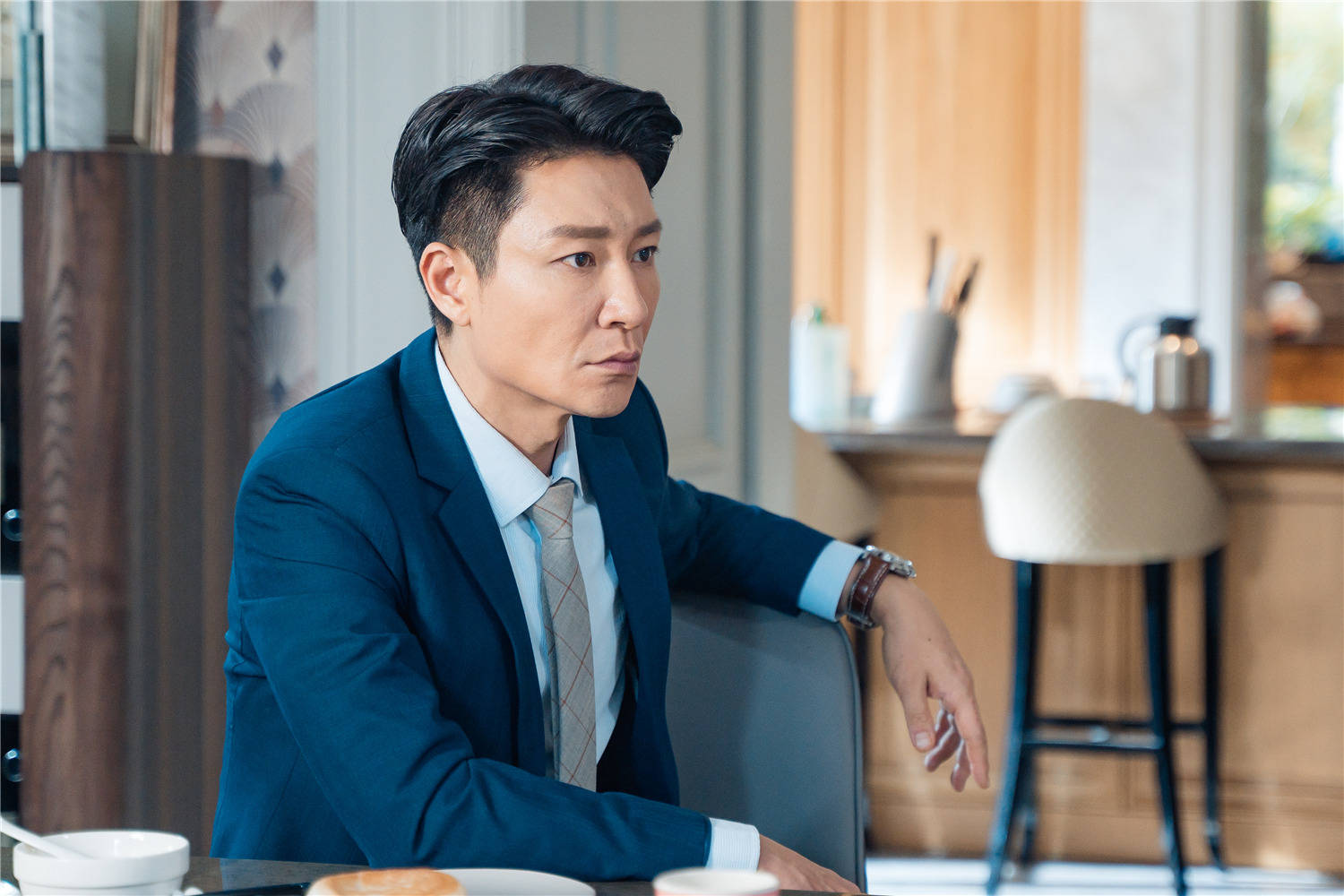 李宗翰理智派生活收官双剧霸屏演技获赞