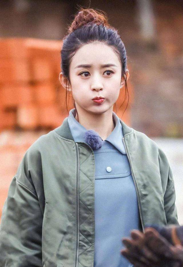 原创夏天披头散发太燥热解锁杨幂赵丽颖新发型可爱中带点少女感