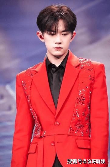 2021年已转眼过去了五个月,而千玺从11.