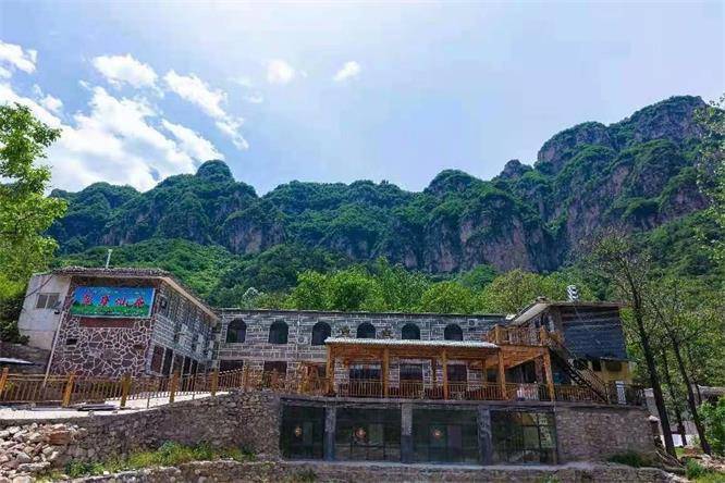 河南万仙山郭亮村翠崖仙居民宿,隐世的独居小院