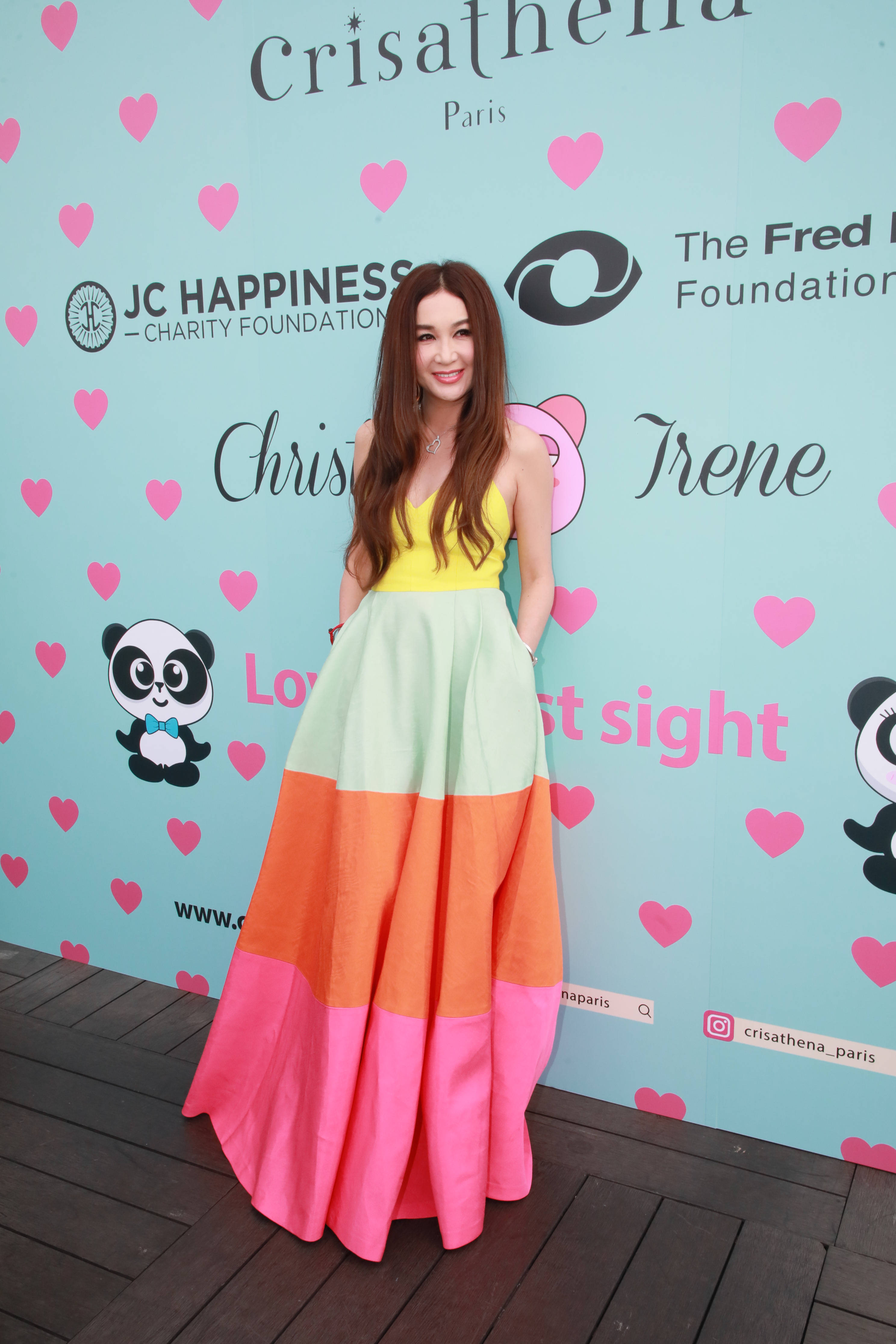 12 2021年5月20日,香港,温碧霞亮相护瞳行动-love at first sight发布