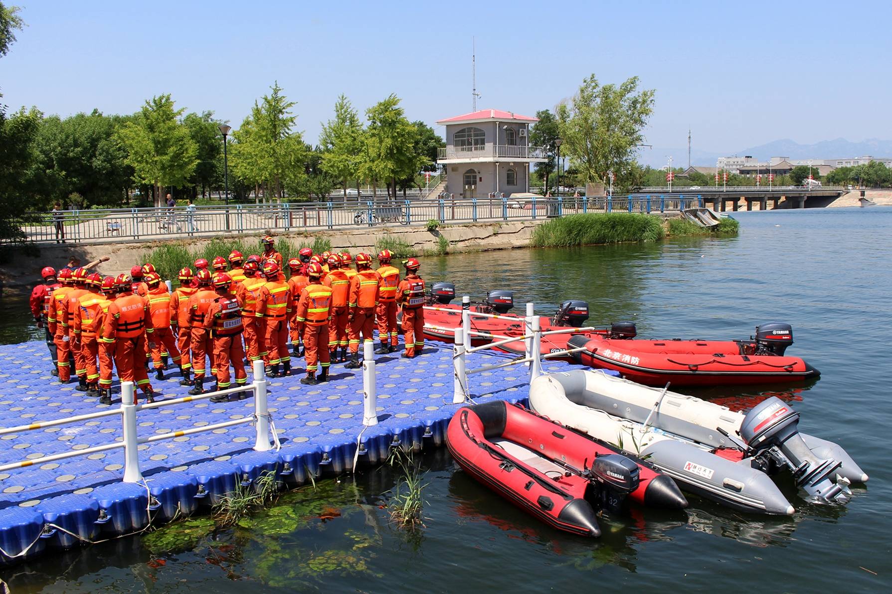 "橙"风破浪 防汛正当时 ——北京密云区消防救援支队开展抗洪抢险救援