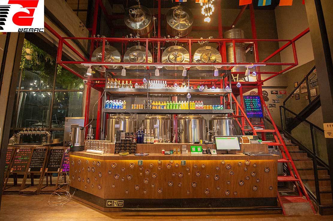 越来越火的精酿啤酒餐吧,该如何选择合适的精酿啤酒设备