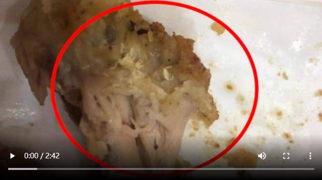 苏州一女童吃到生蛆肯德基炸鸡后上吐下泻家长要求公开道歉