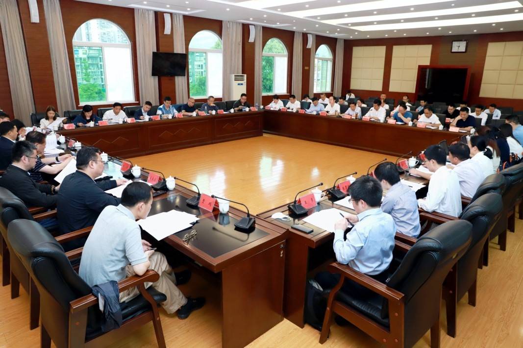 监委机关事务管理局二级巡视员郭克难,教育部就业指导中心主任刘玉光