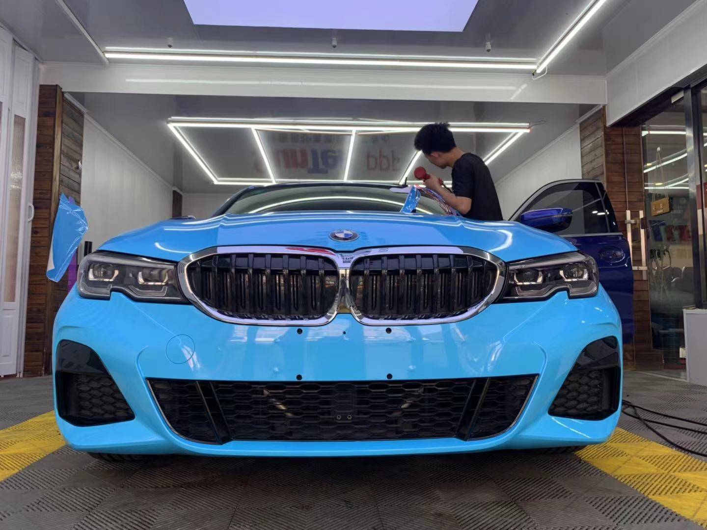 优雅与浪漫的相遇青岛宝马3系改色渐变色蓝变紫