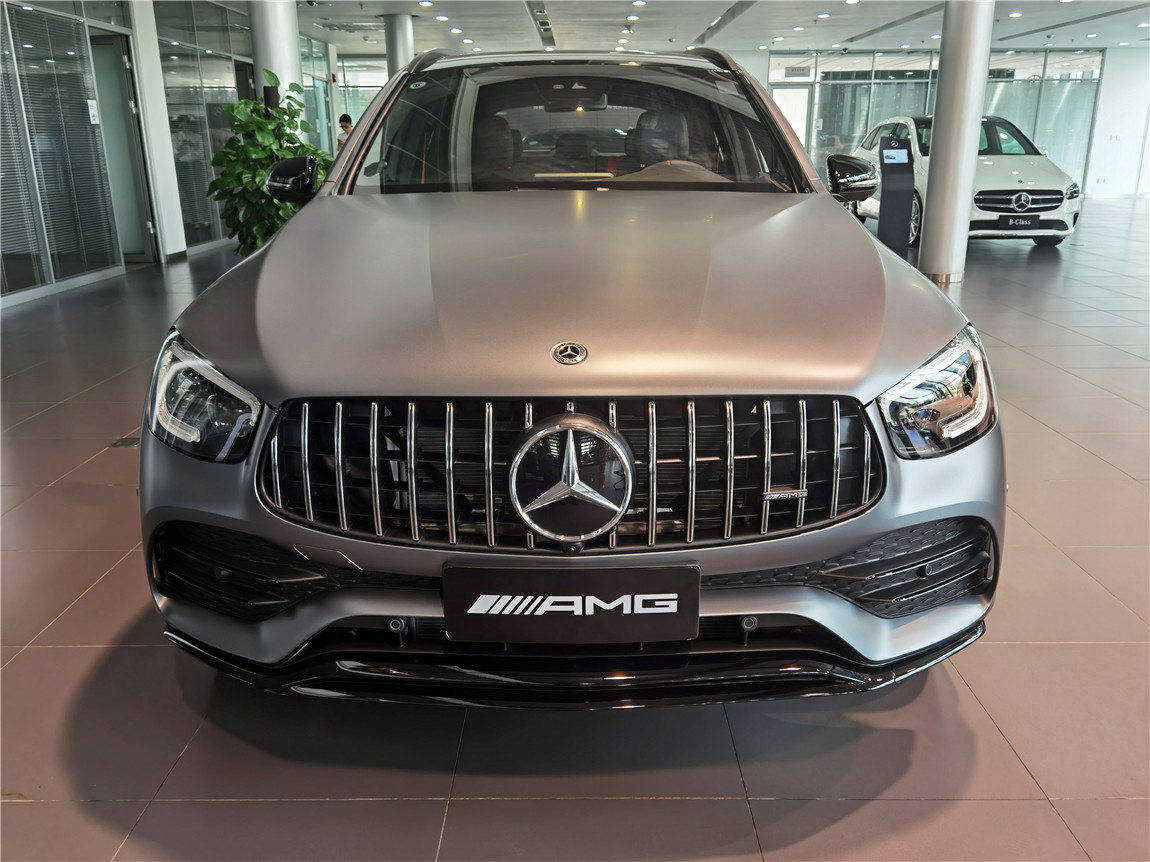 奔驰glc43 amg 4matic 哑光灰/黑内 最新款