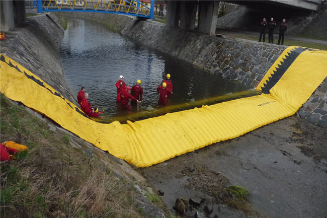 阿尔法便携式拦水坝,生态折叠挡水坝带