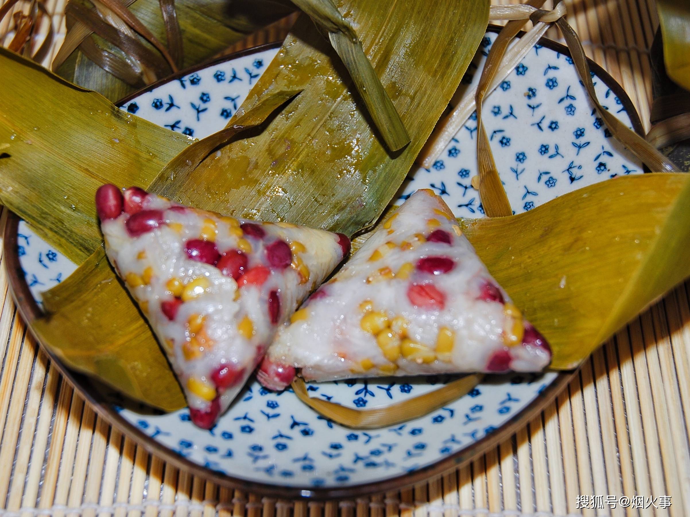 端午将至1分钟教会你包粽子五谷杂粮全收粽里一次吃到6种食物谁吃谁赞