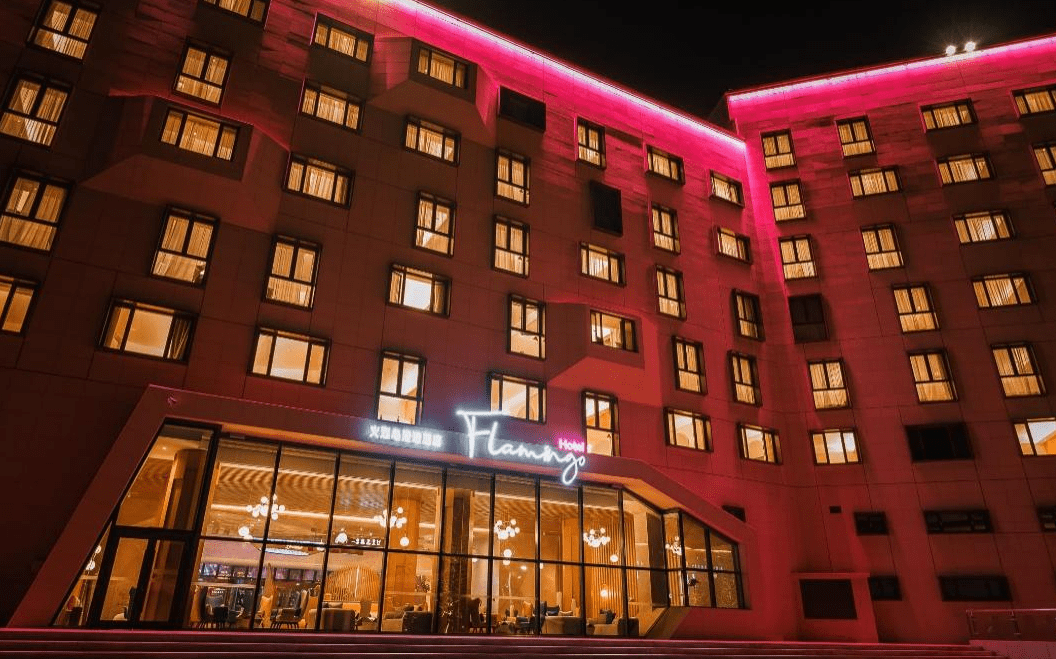 本次在火烈鸟港湾酒店举办的天津站·巅峰之夜,七位优秀选手完美收官