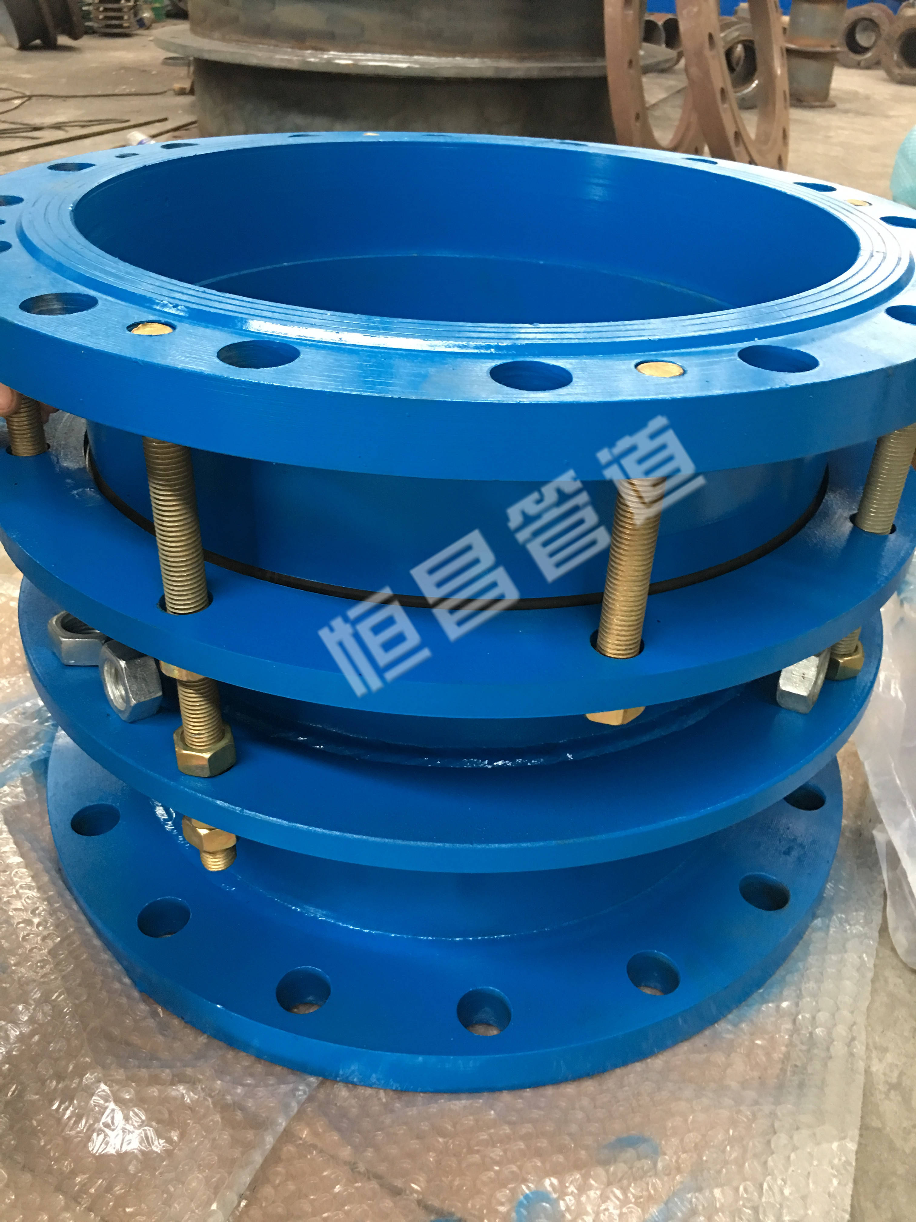 压盖式松套伸缩接头的安装顺序是什么?