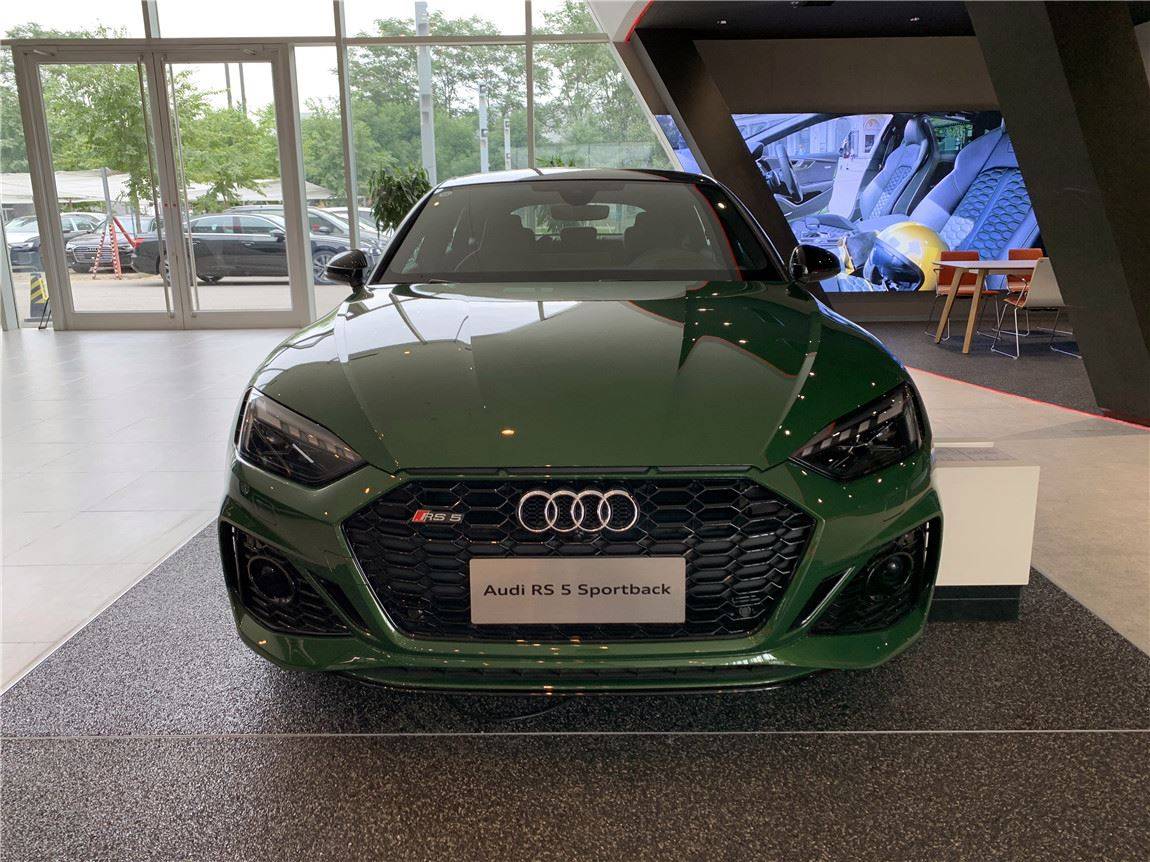 奥迪 rs5 sportback 索诺玛绿/黑内 最新款