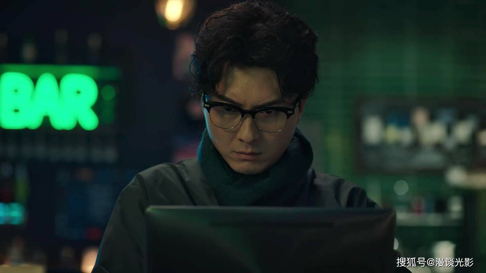 原创王浩信新作《刑侦日记》关键设定,劲峰和碧芯和解,朱玑因而消失