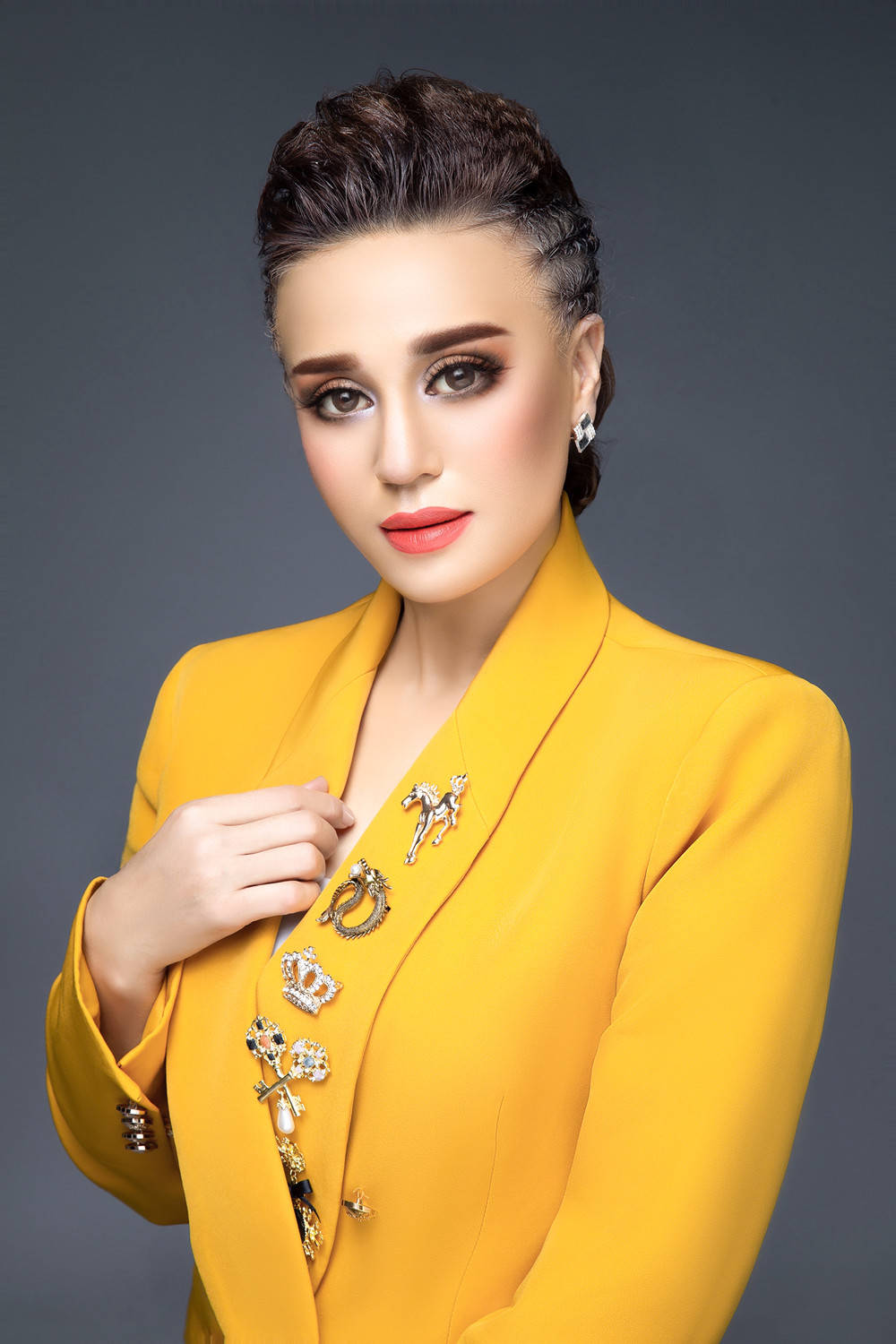 新疆籍歌手图片
