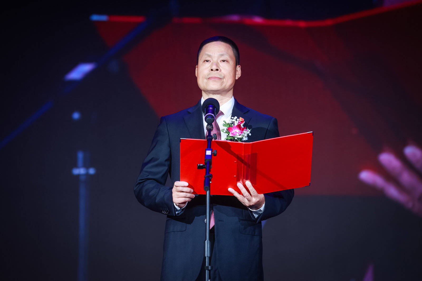 中国人寿江苏省分公司举行庆祝建党100周年文艺会演_赵国栋