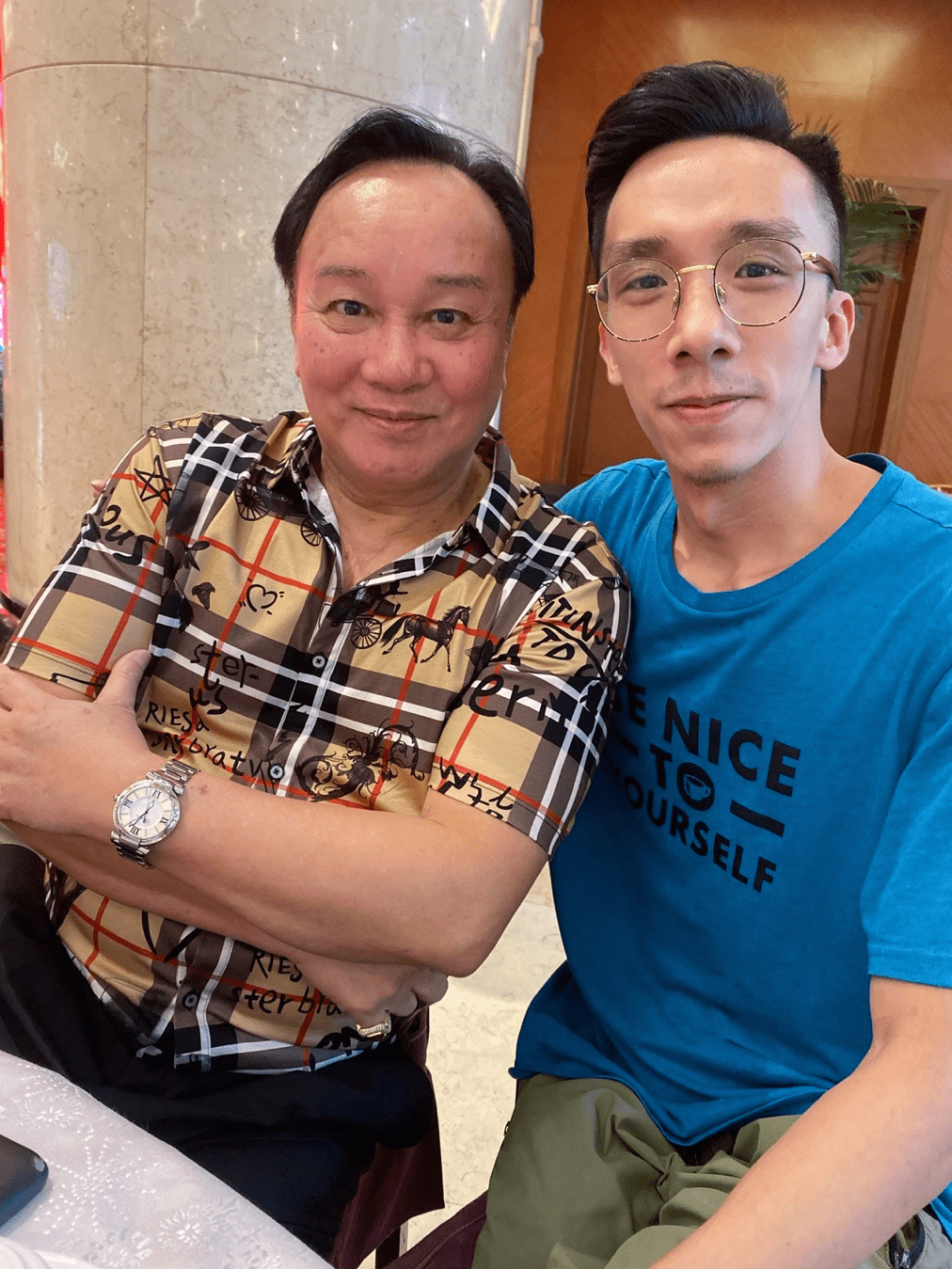 麦嘉,狄龙,倪大红,歌手叶一茜,邰正宵,潘美辰,粤剧演员蒋文端,彭炽权