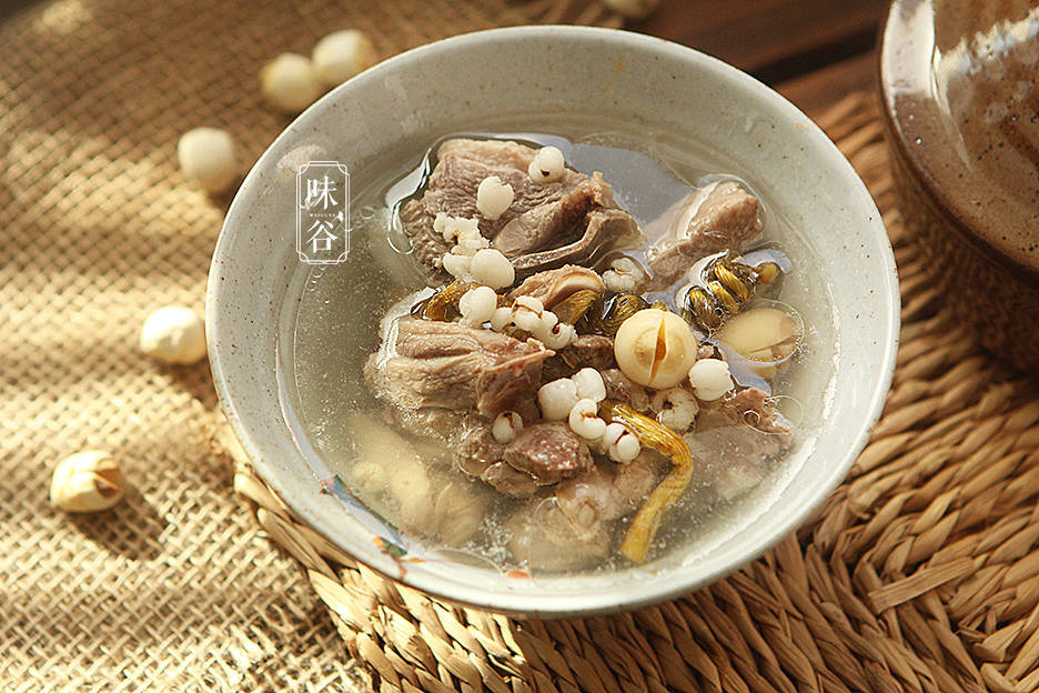 原创小暑后多给家人喝这6道汤营养消暑又开胃安稳度夏身体好