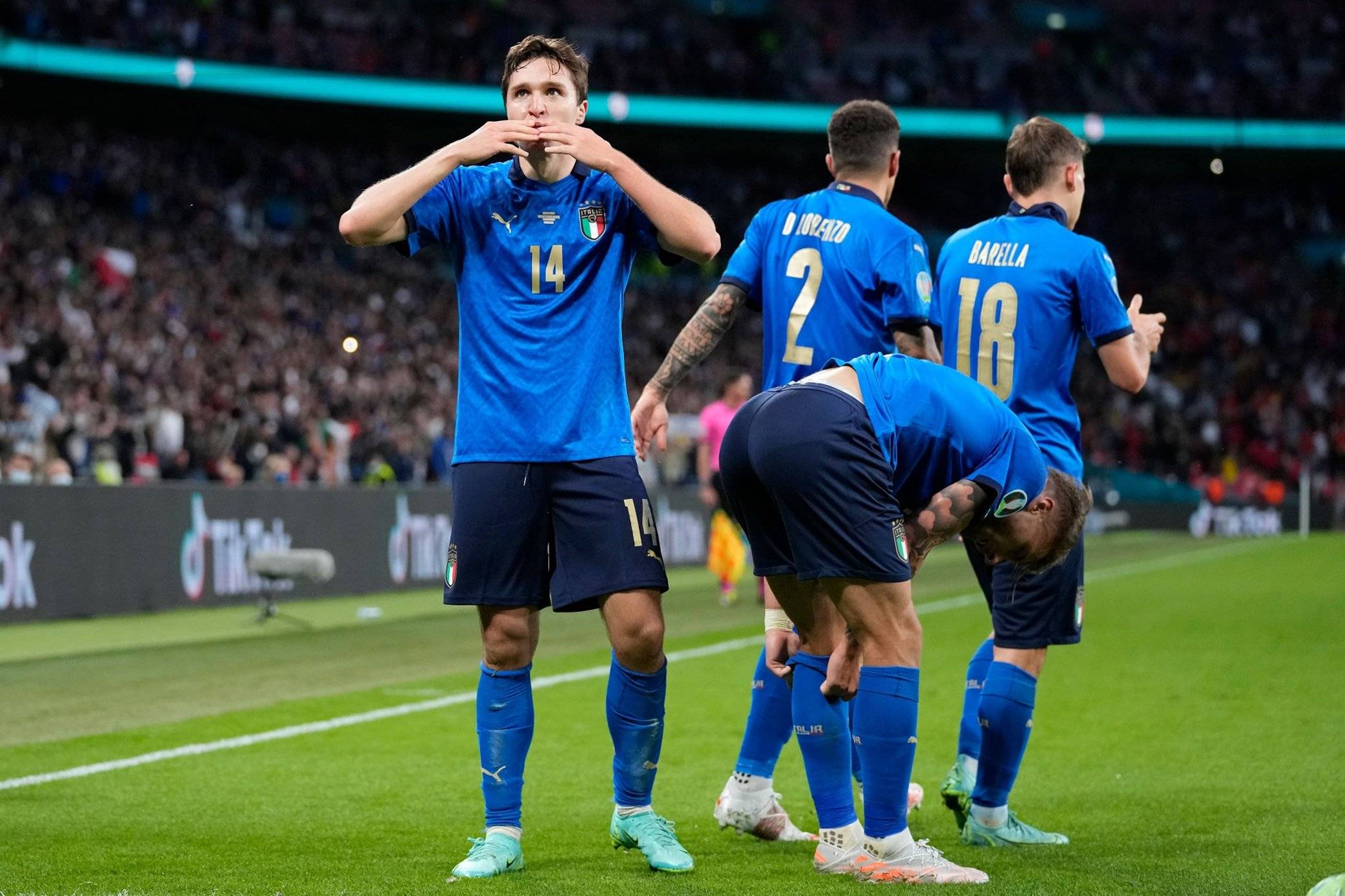 6连胜5-3！意大利挺进欧洲杯决赛创2大纪录结束9年等待