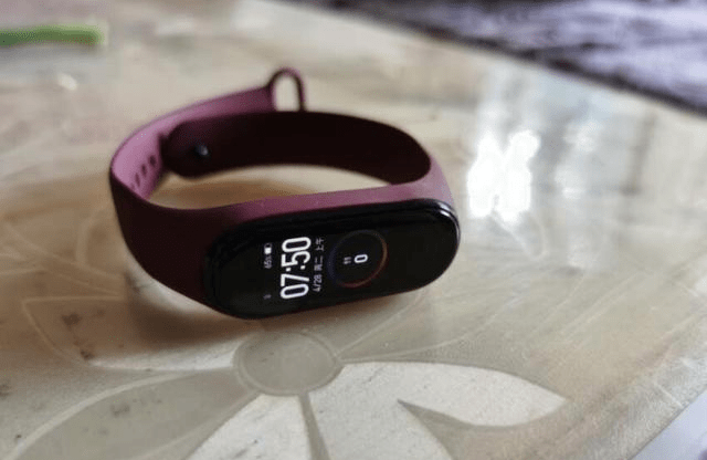 app内阅读小米手环4评测精准记录方便运动