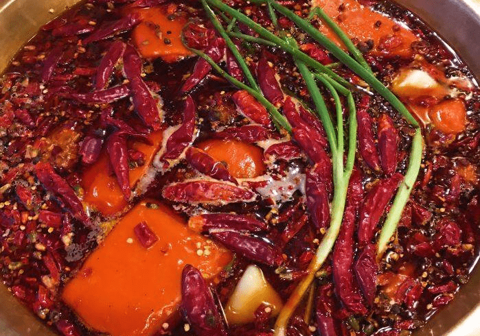 一,少食辛辣油腻食物