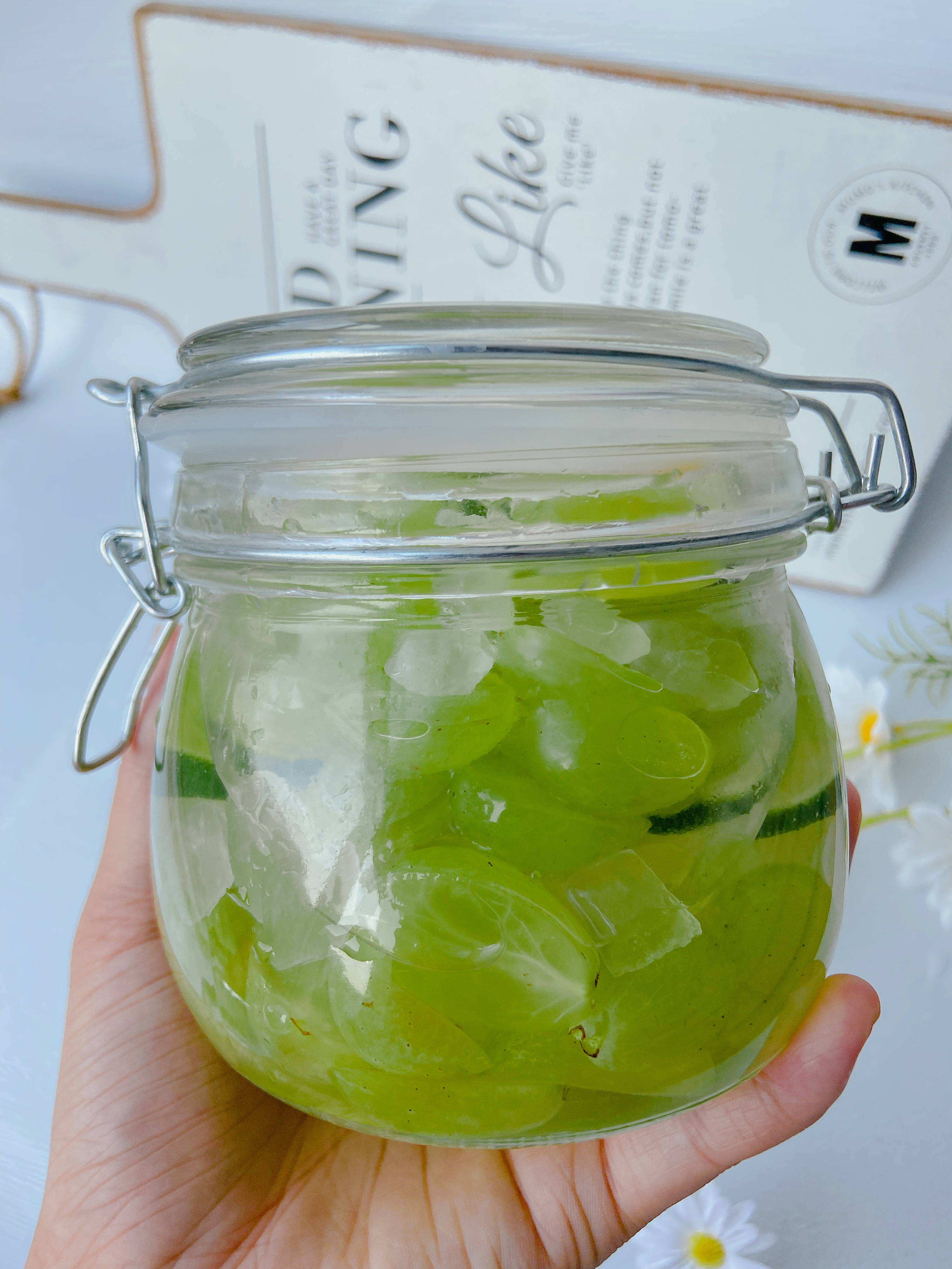 自制青柠青提果酒