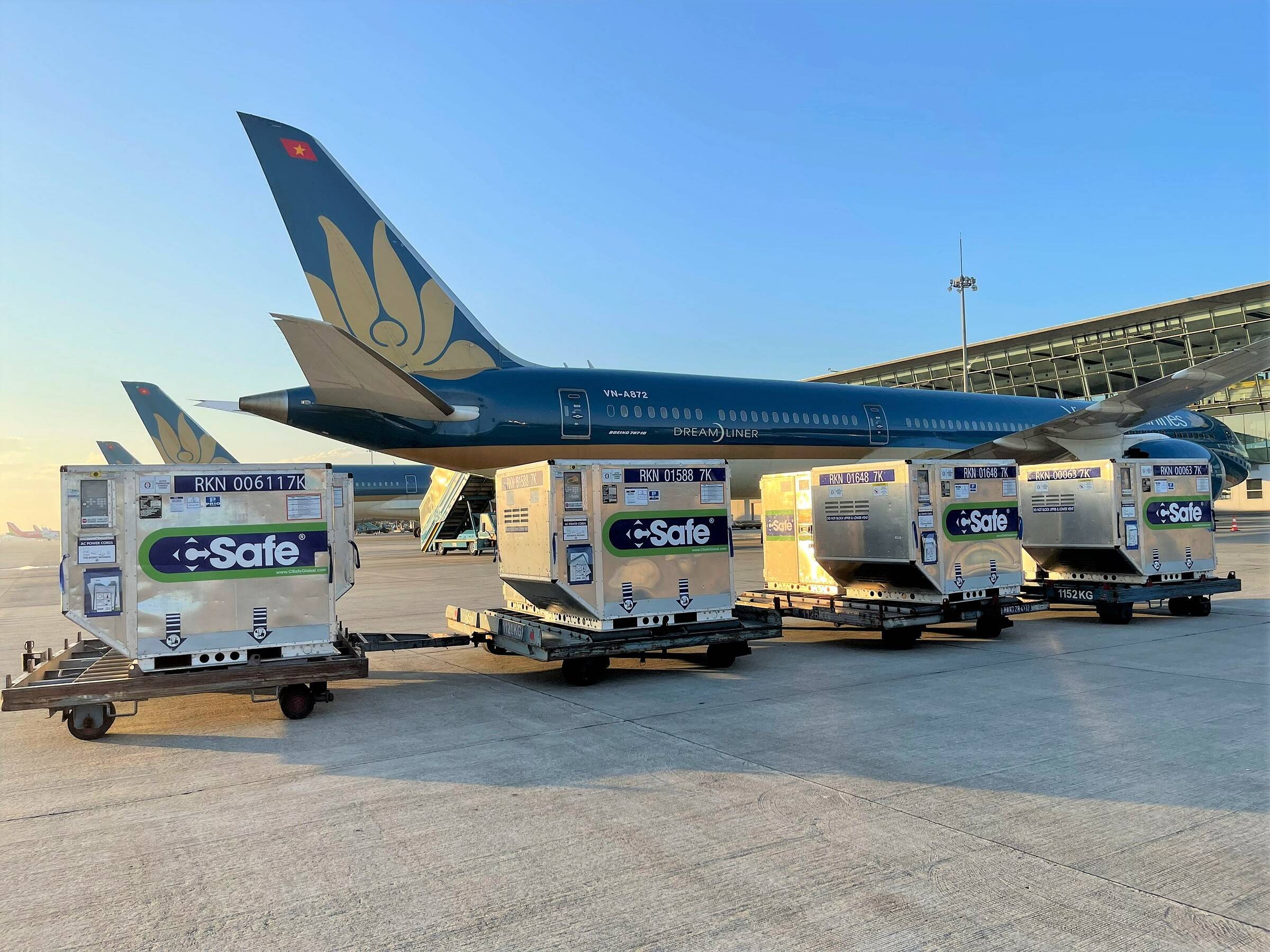 越南航空vietnamairlines调动所有力量运输医疗物资抗击疫情