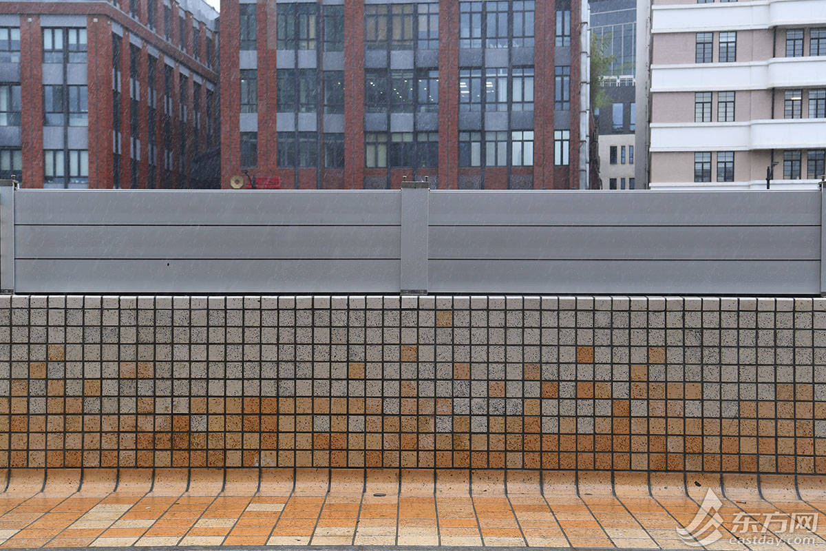 新型插拔式防汛墙首次亮相