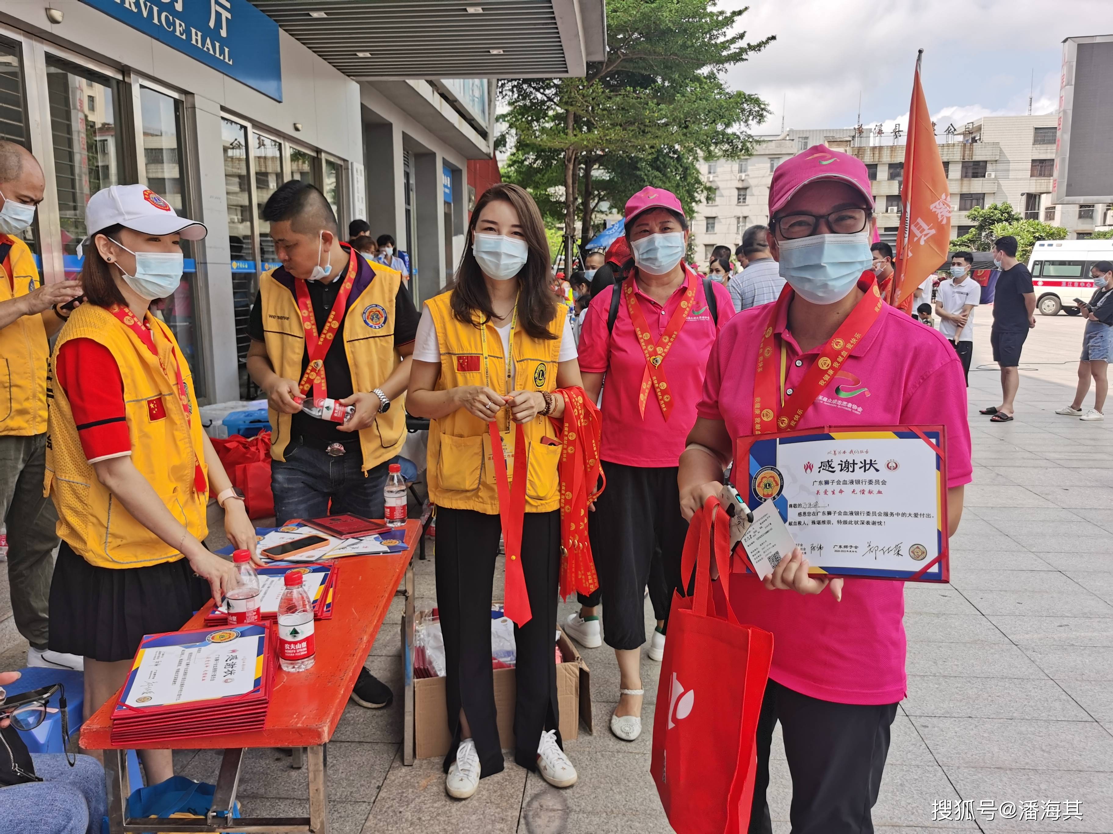 如何加入志愿者社团 33e32423d39c4cfda1f17edf25034125.jpeg