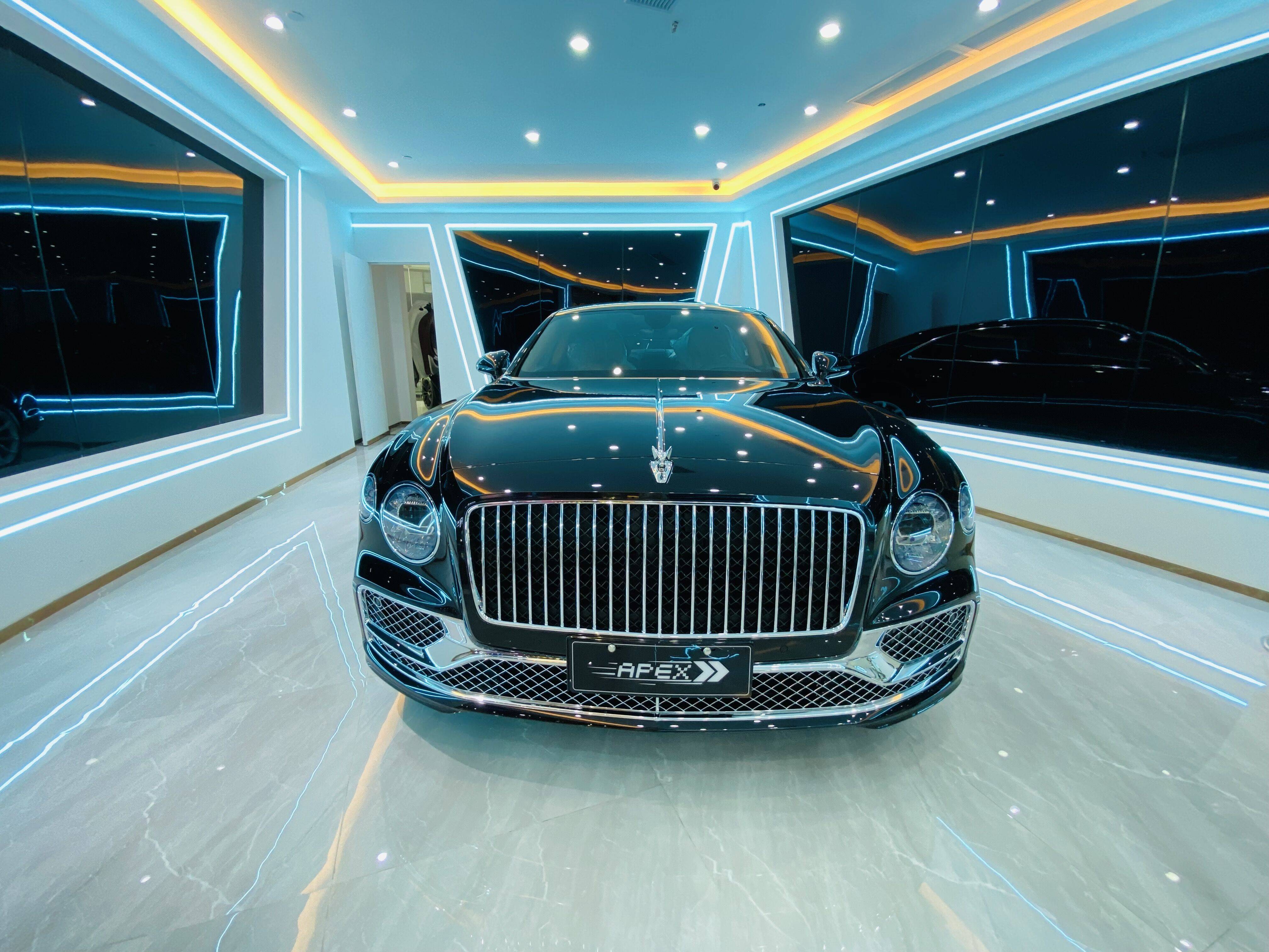 宾利杀手锏飞驰顶级气场带你飞