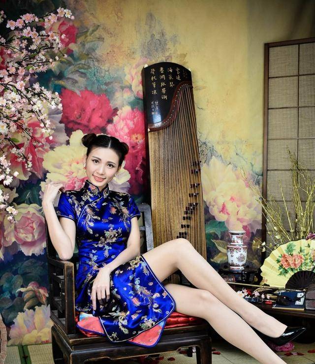 文章|发型很重要，小姐姐的丸子头完美的破坏了旗袍的优雅与高贵