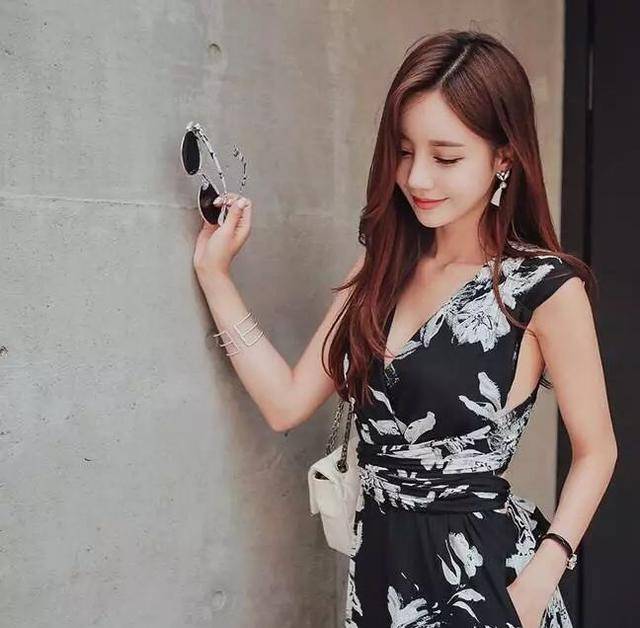 连体|韩国模特孙允珠夏日清爽连体衣网拍